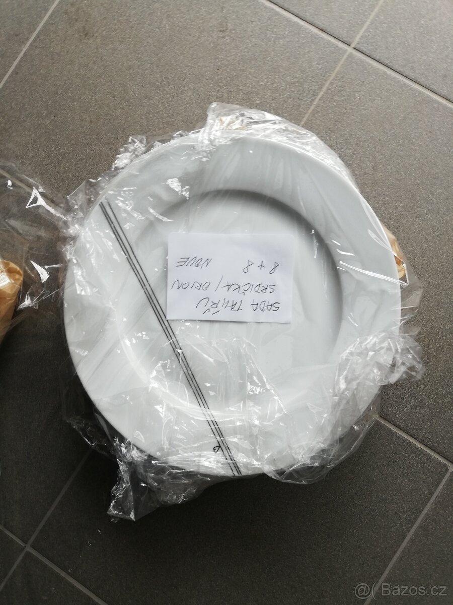 Sada 8 ks - talířú Orion - srdíčka a příború Toner - 3