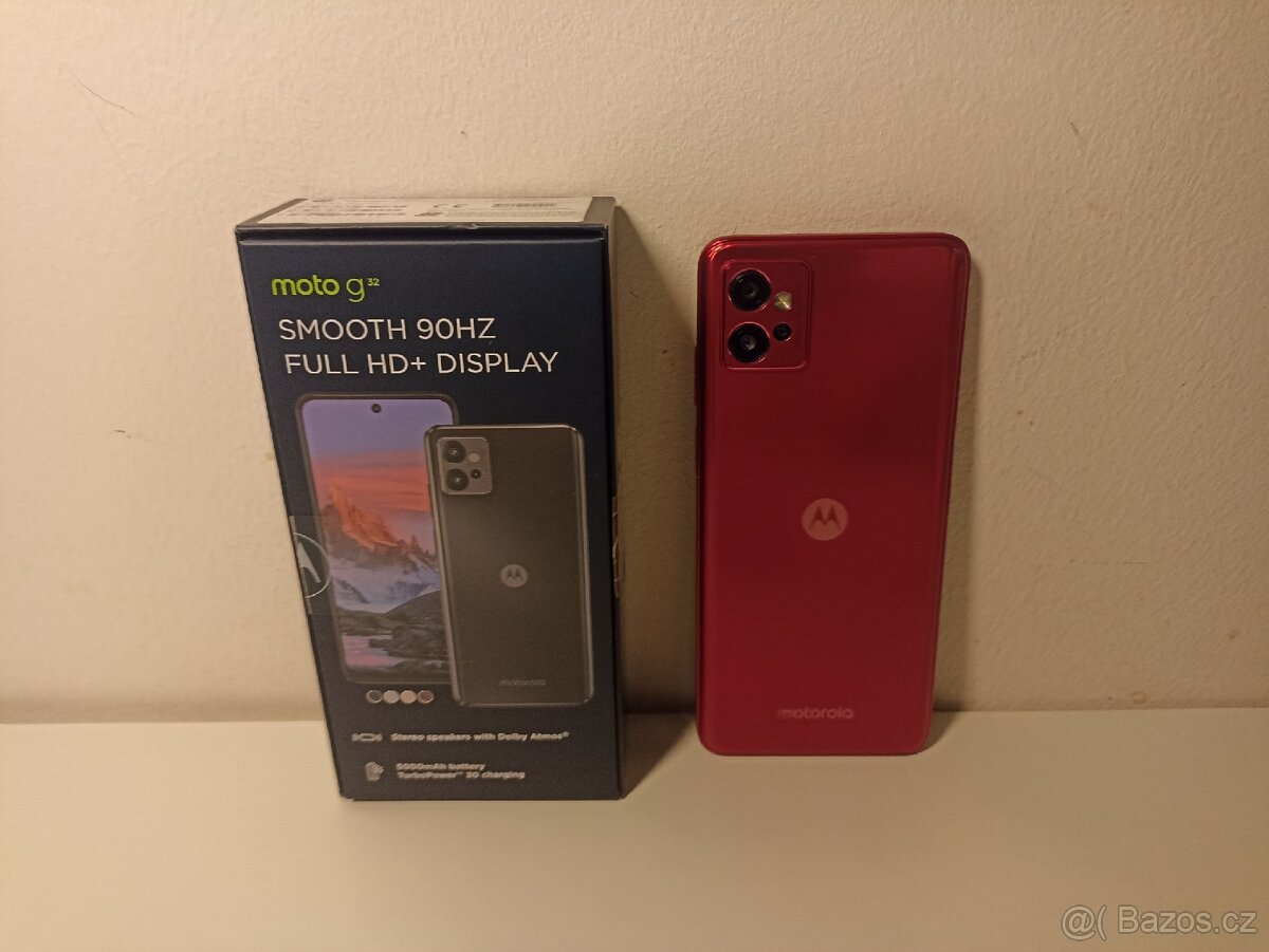 Motorola Moto G32 8GB/256GB + 10 pouzder + 5 skel - 3