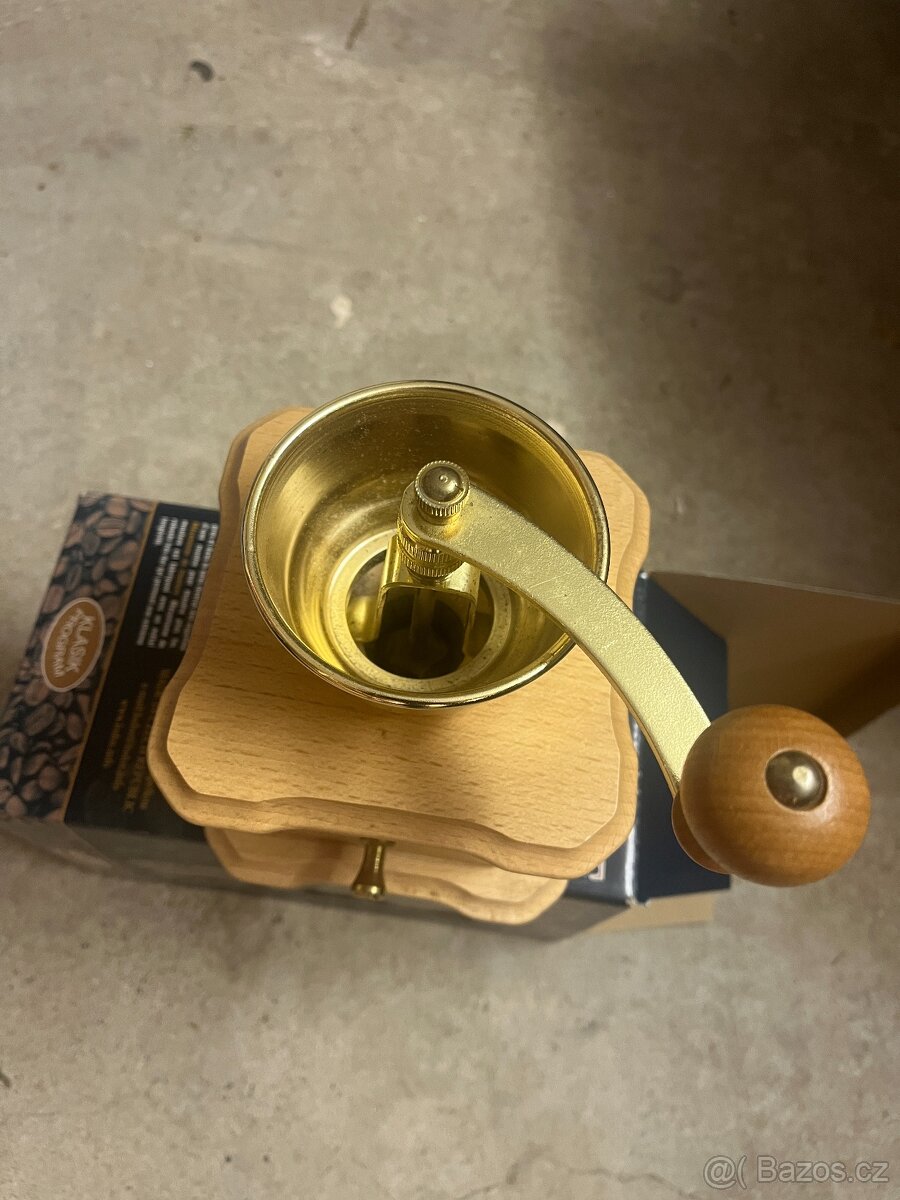 Ruční mlýnek na kávu LODOS - 3