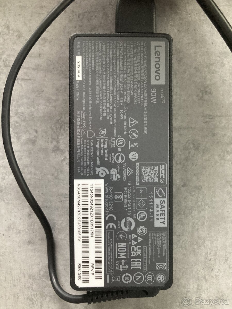 ThinkPad Universal USB-C Dock - 90W zdroj - 3