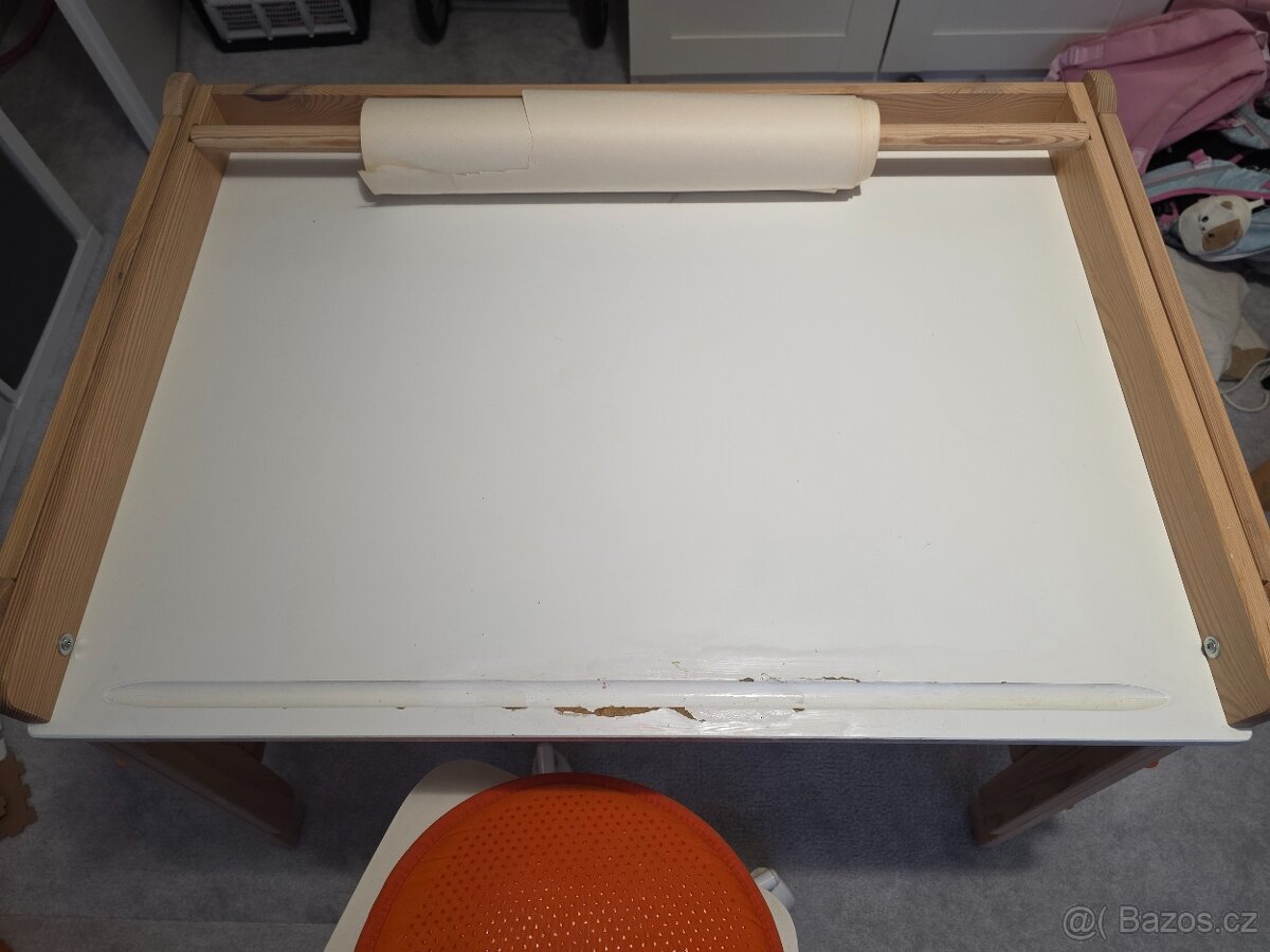 Dětský psací stůl Flisat Ikea - 3