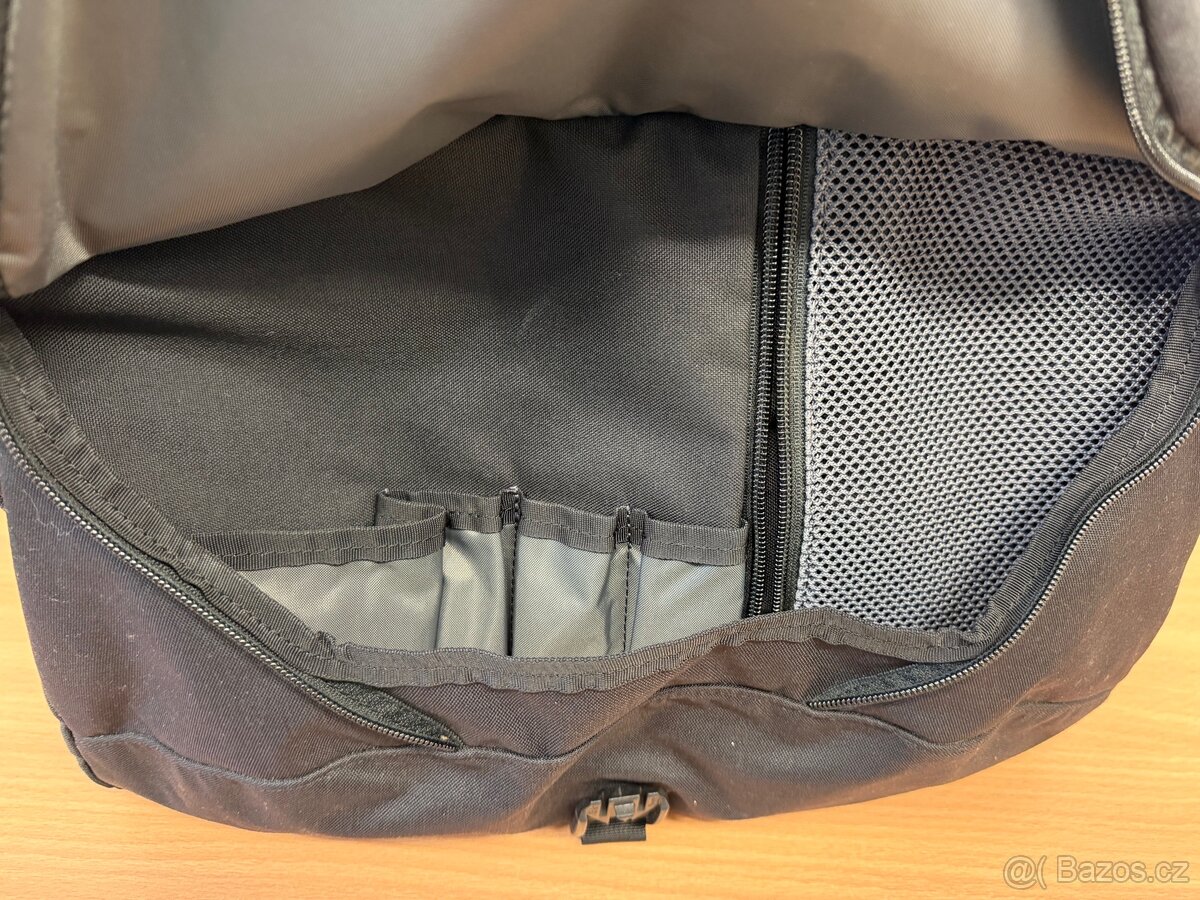 Brašna Mystery Ranch 3 Way (černá) - 3