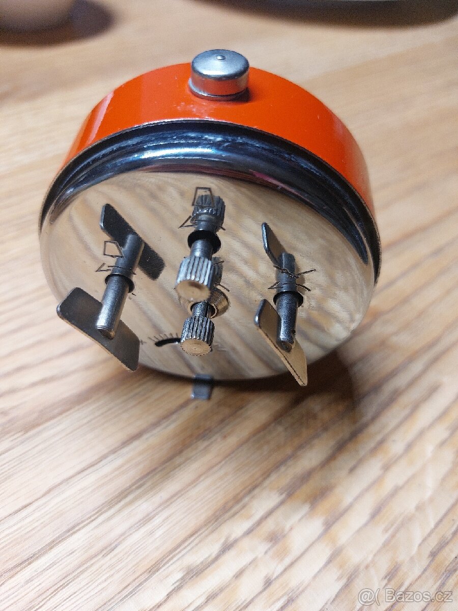 Starý mechanický budík PRIM - 3