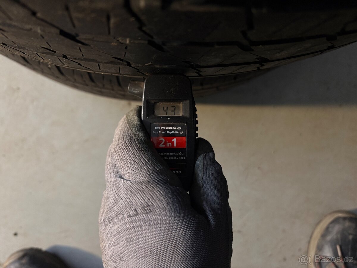 Letní pneu Bridgestone 285/45R22 - 3