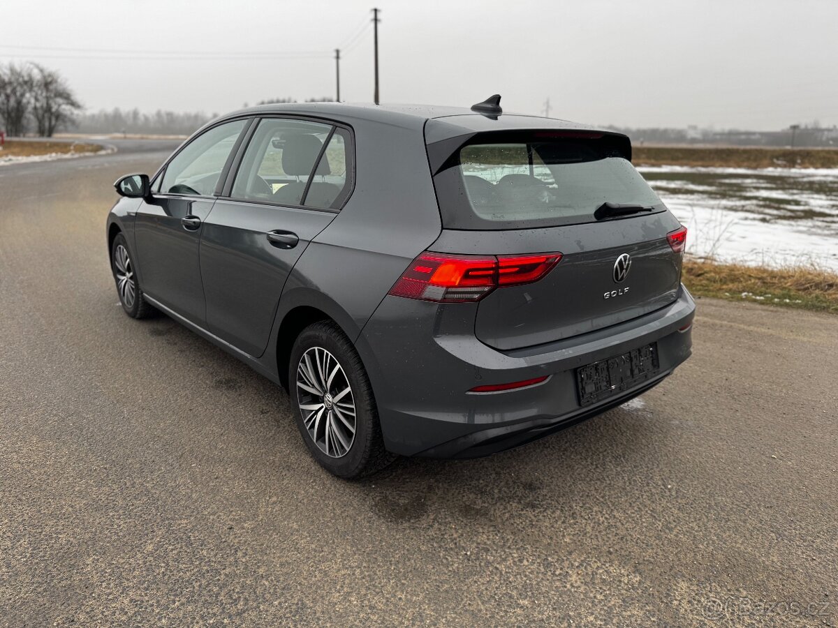 VW Golf 8 1.5 TSI 130k First Edition | TOP výbava | Matrix - 3