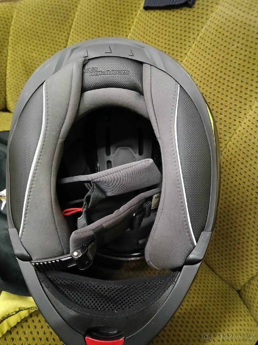 Moto helma Scorpion Exo - 3