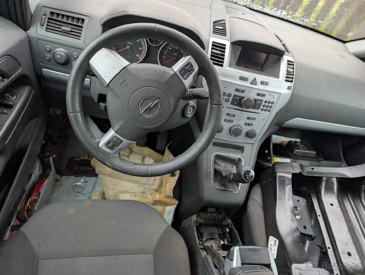 Zafira b - diesel - nepojizdna na dily - 3
