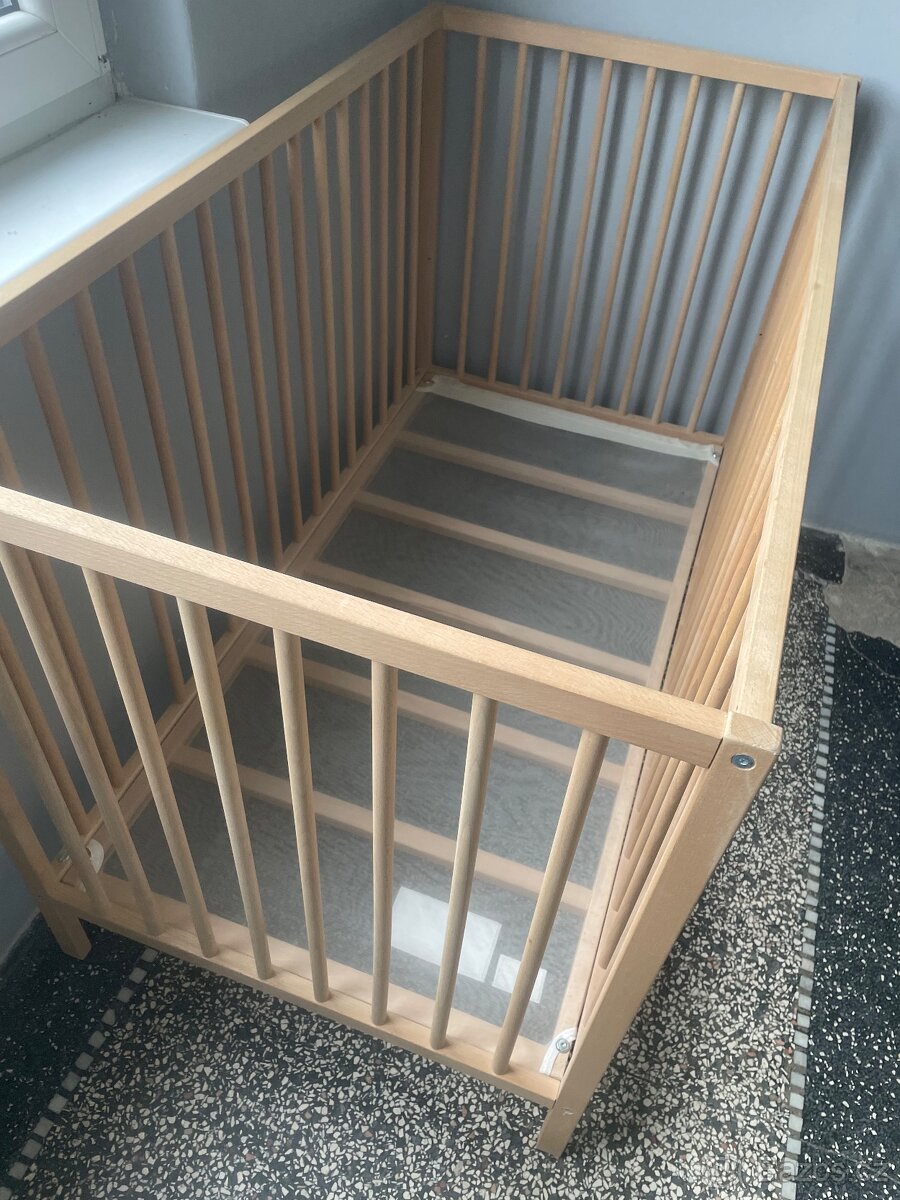 Dětská dřevěná postýlka IKEA - 3