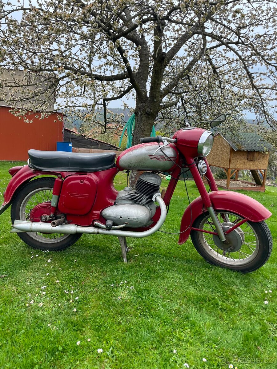 Jawa 250 - 3