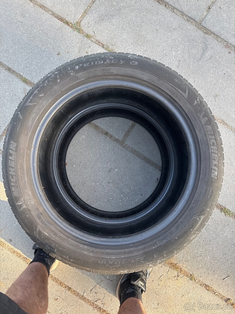 Dvě letní pneu Michelin 225/50/18 - 3