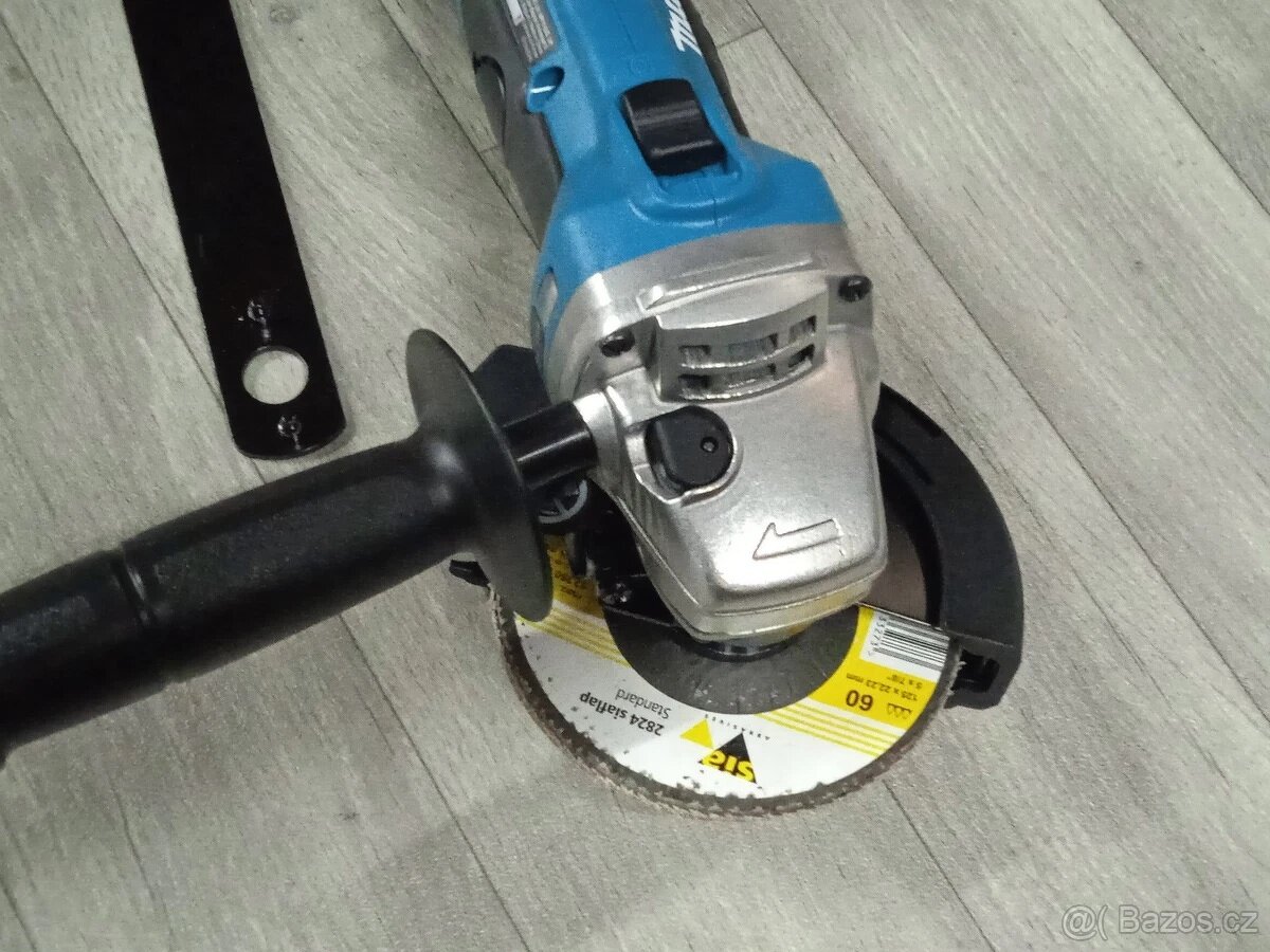 Aku úhlová bruska Makita DGA452 18V, 115mm./NOVÁ - 3