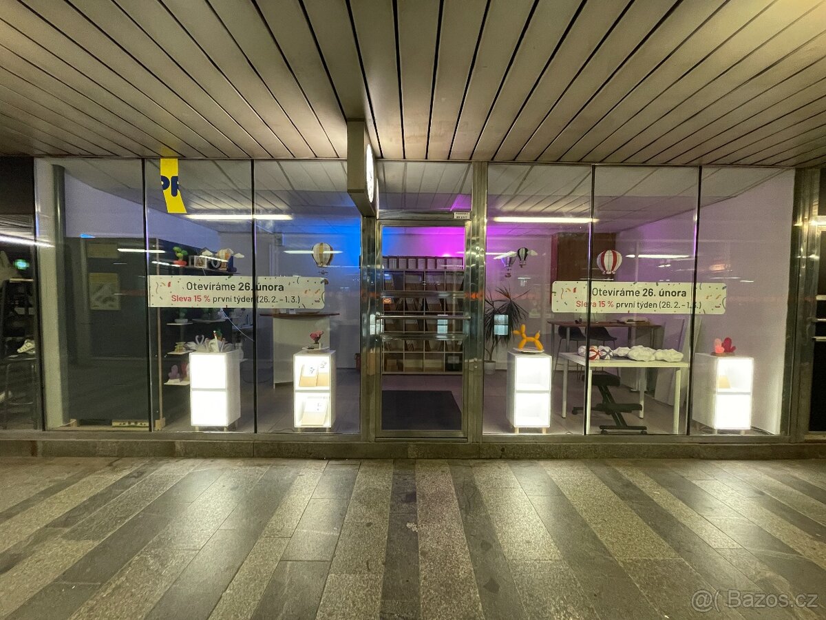 Ikea Eket - osvětlené - 3