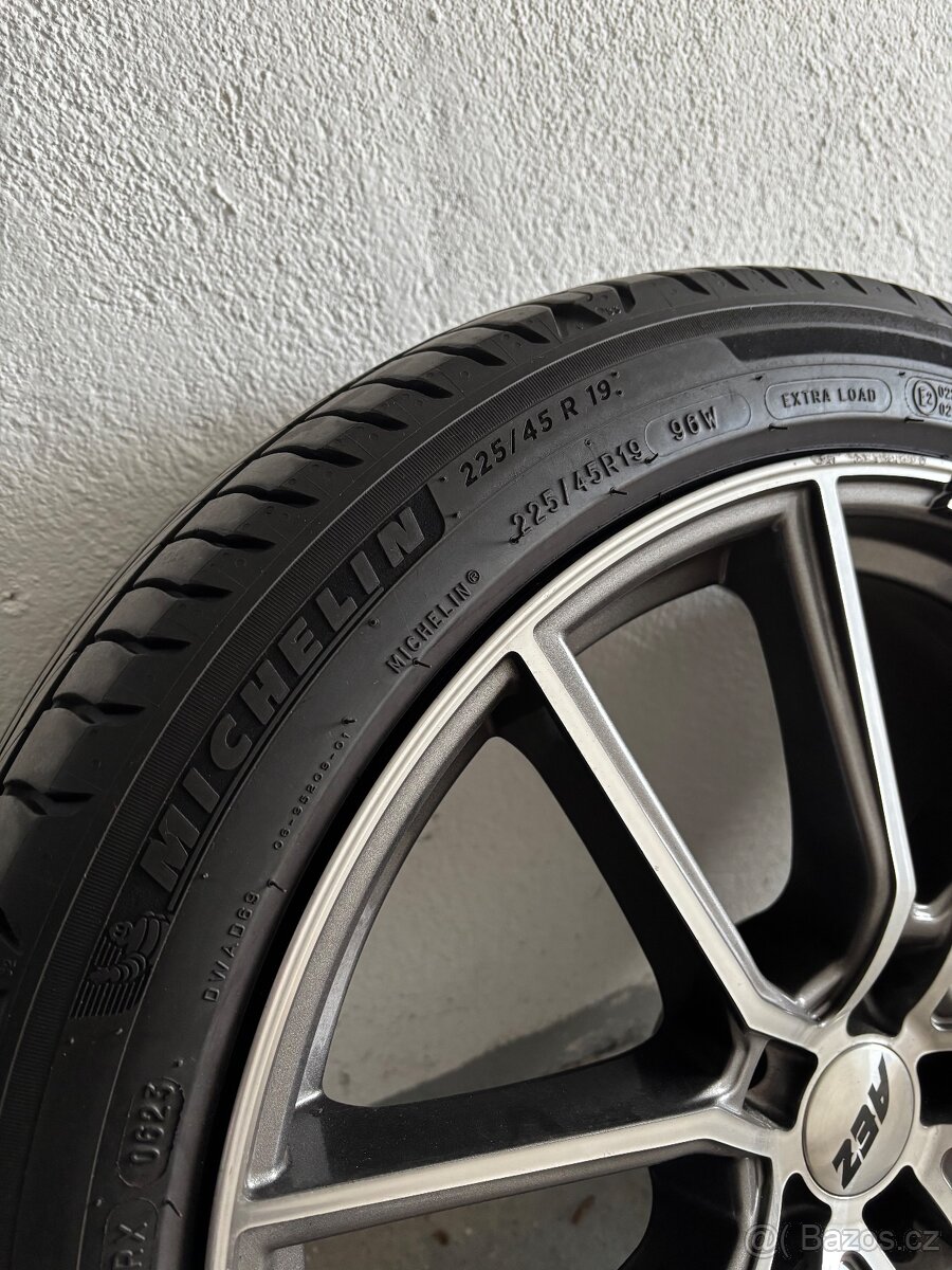 AEZ Raise 5x112 R19 ( Michelin primacy 4) 225/45 - 3