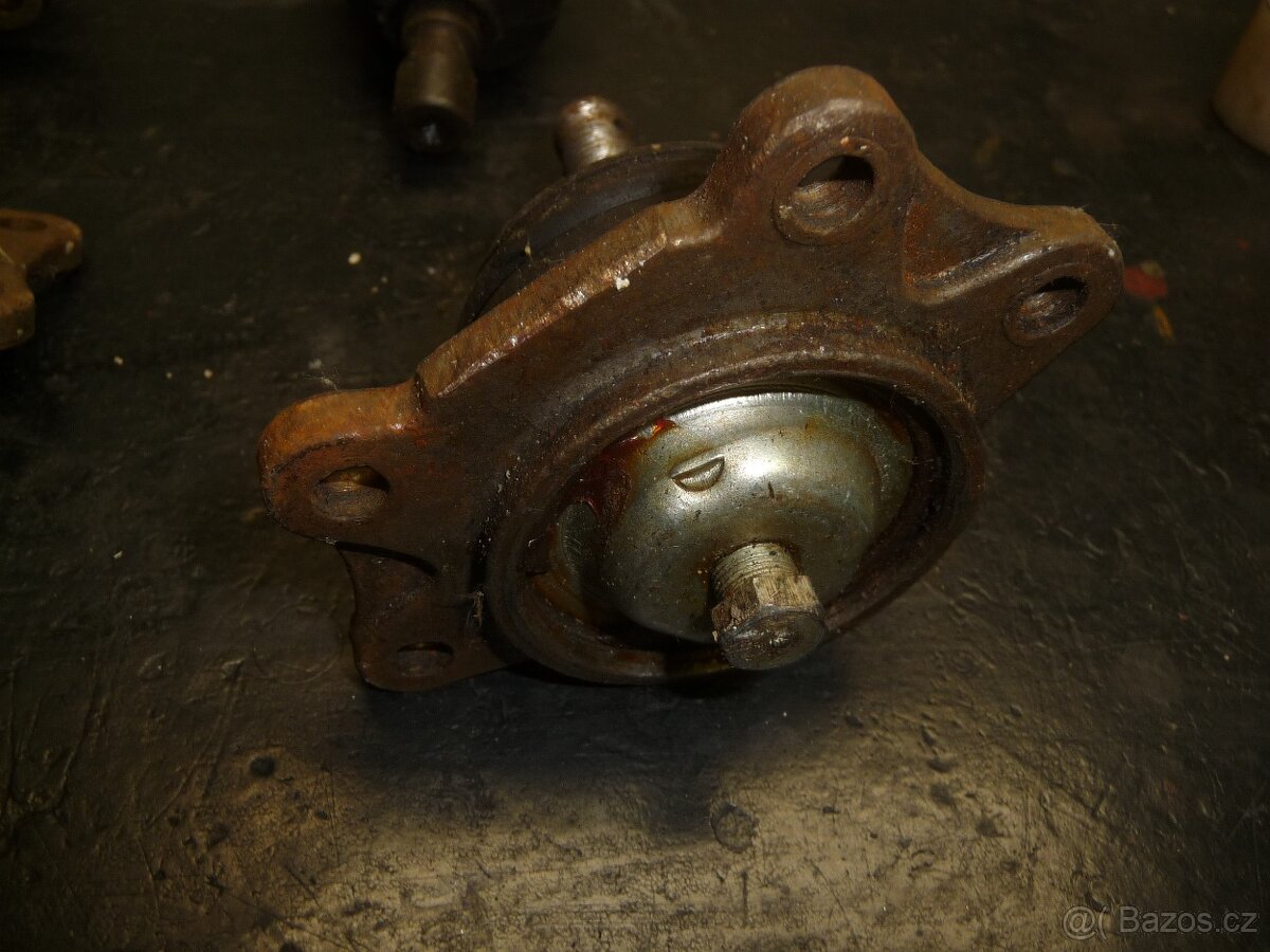 Moskvič kulové čepy - 3