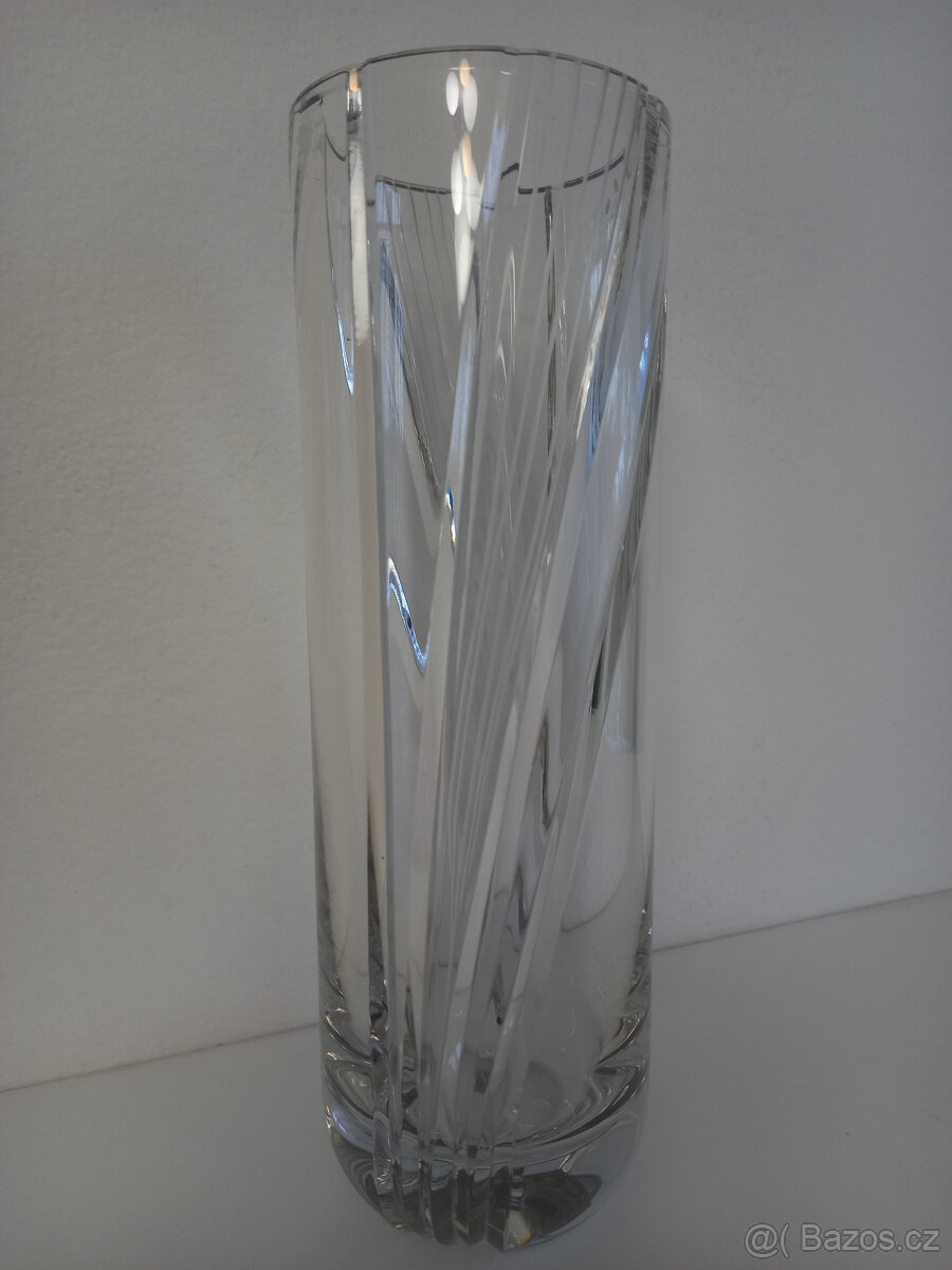 Křišťálová česká váza - 3