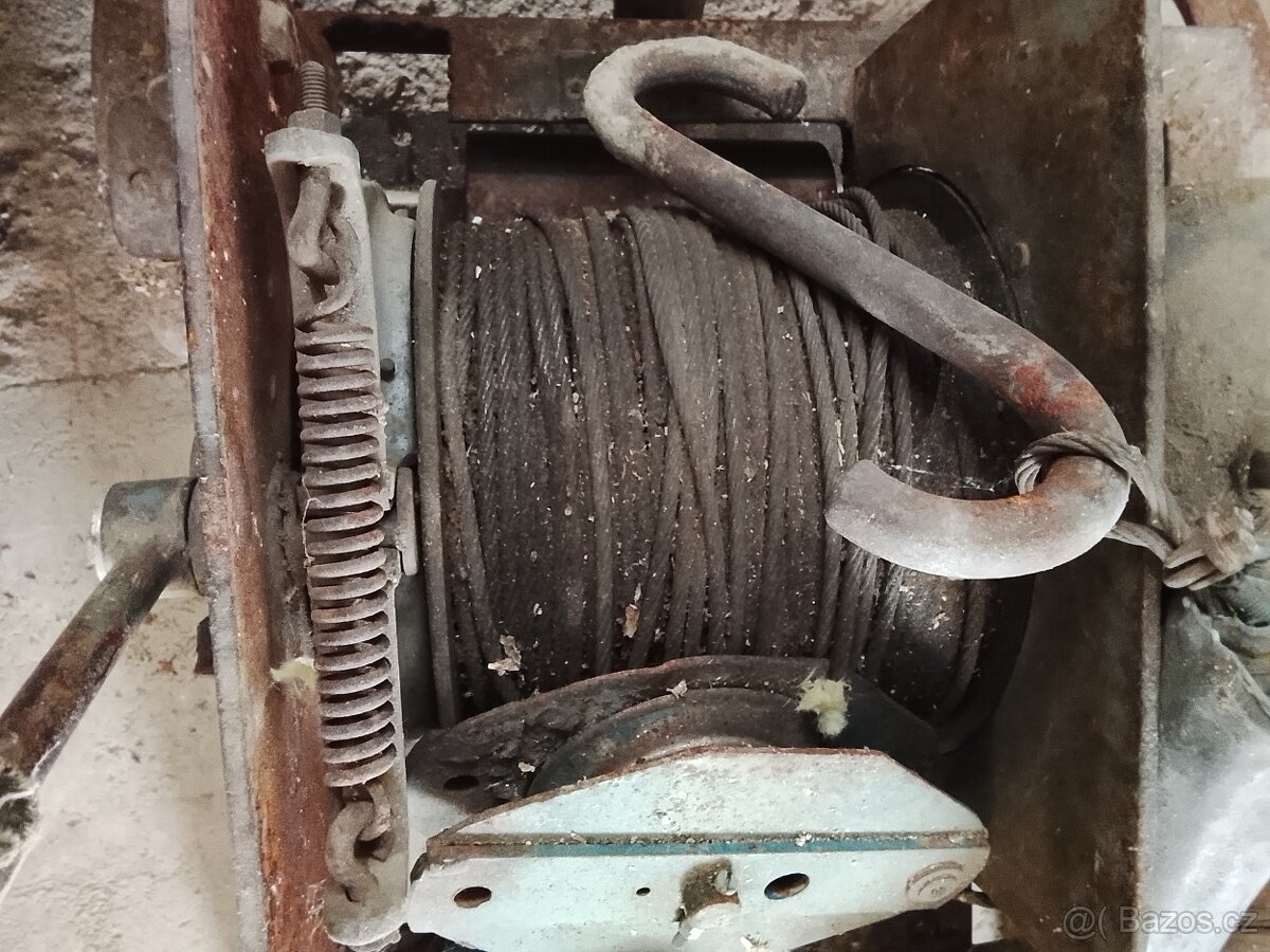 Stavební vrátek - 3