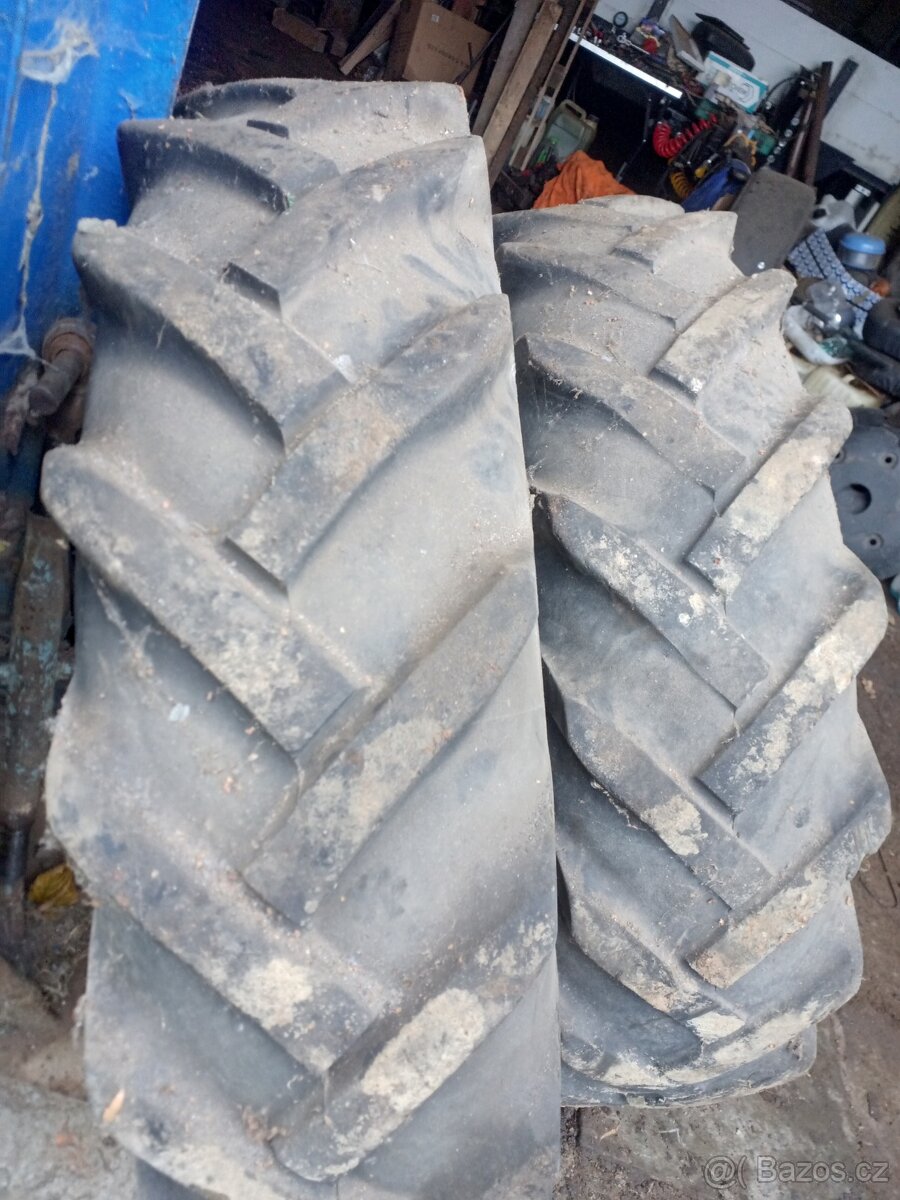 Kola na Zetor 12,4/11-28 - 3