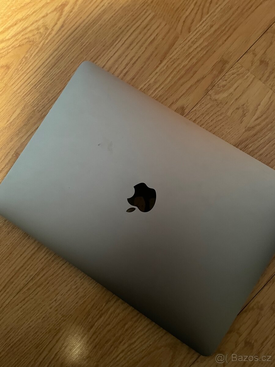 MacBook Pro 13” 2017-Intel i5, 8GB RAM, 256GB SSD - 3