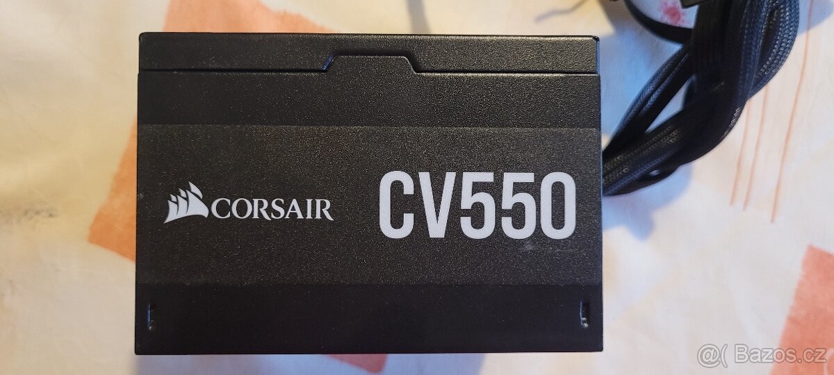 PC zdroj Corsair CV550 - 3