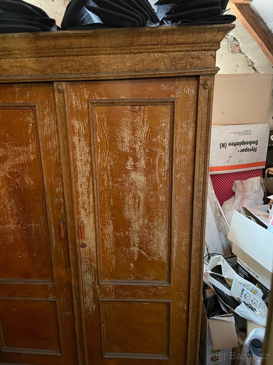 Starožitná skříň - 3
