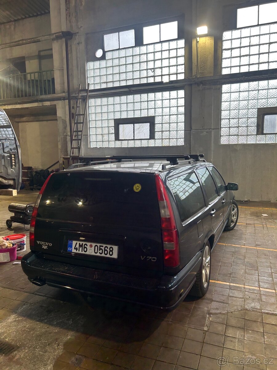Volvo v70 2.5T - 3