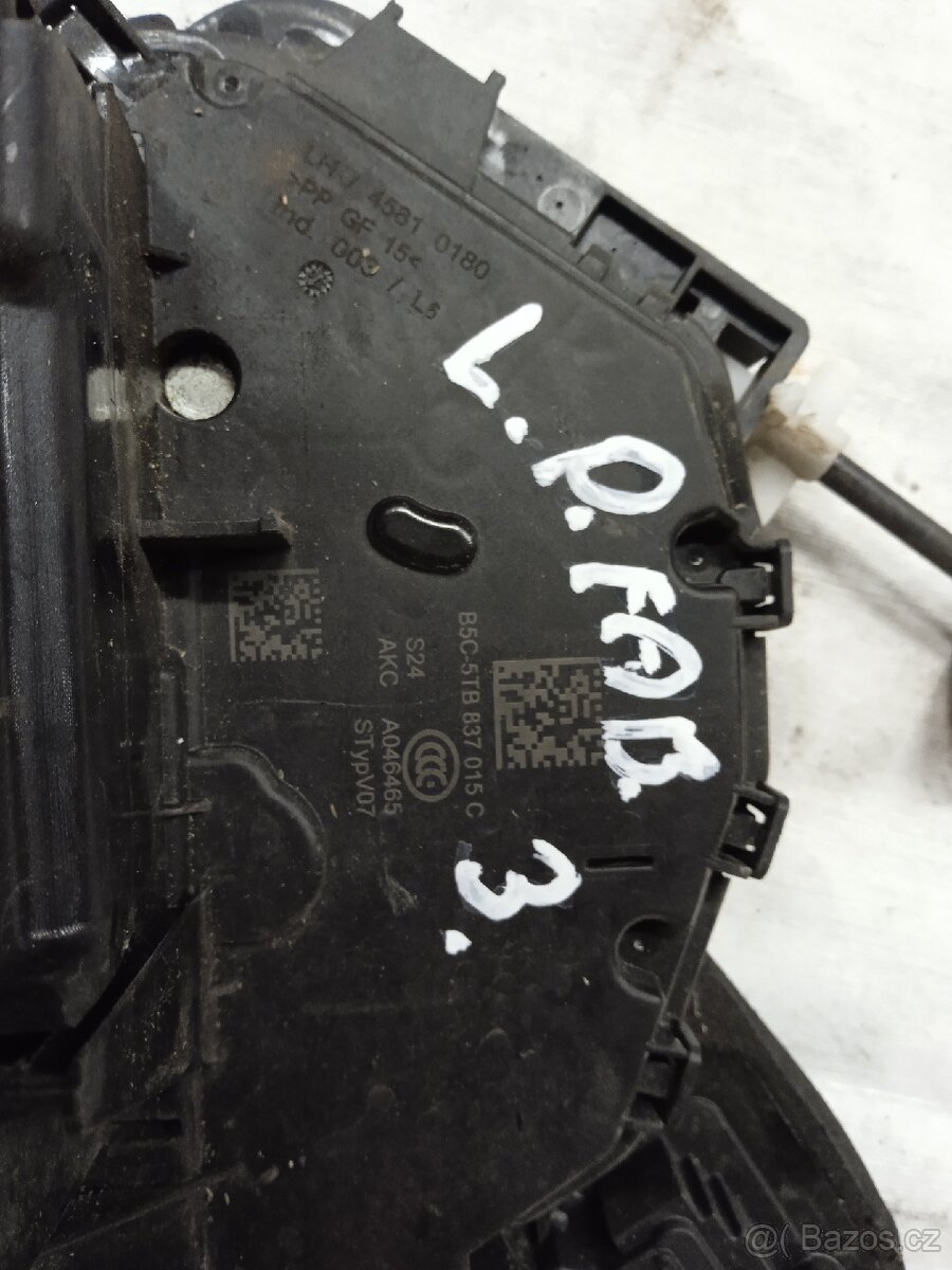 Zámky a kliky dveří Fabia 3 combi. - 3