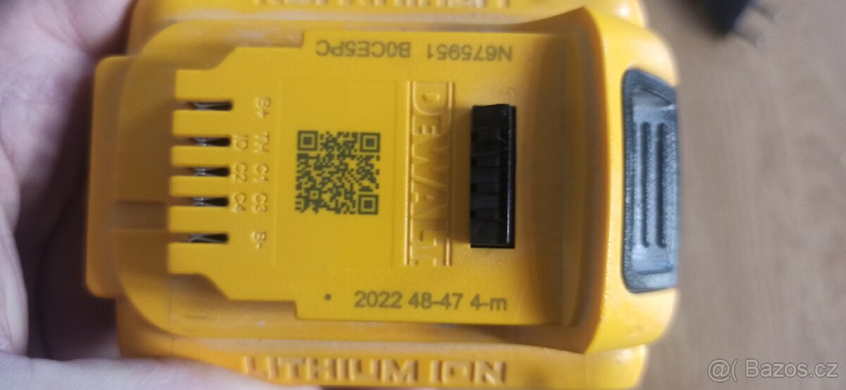 Nabiječka DeWALT DCB112 - 3