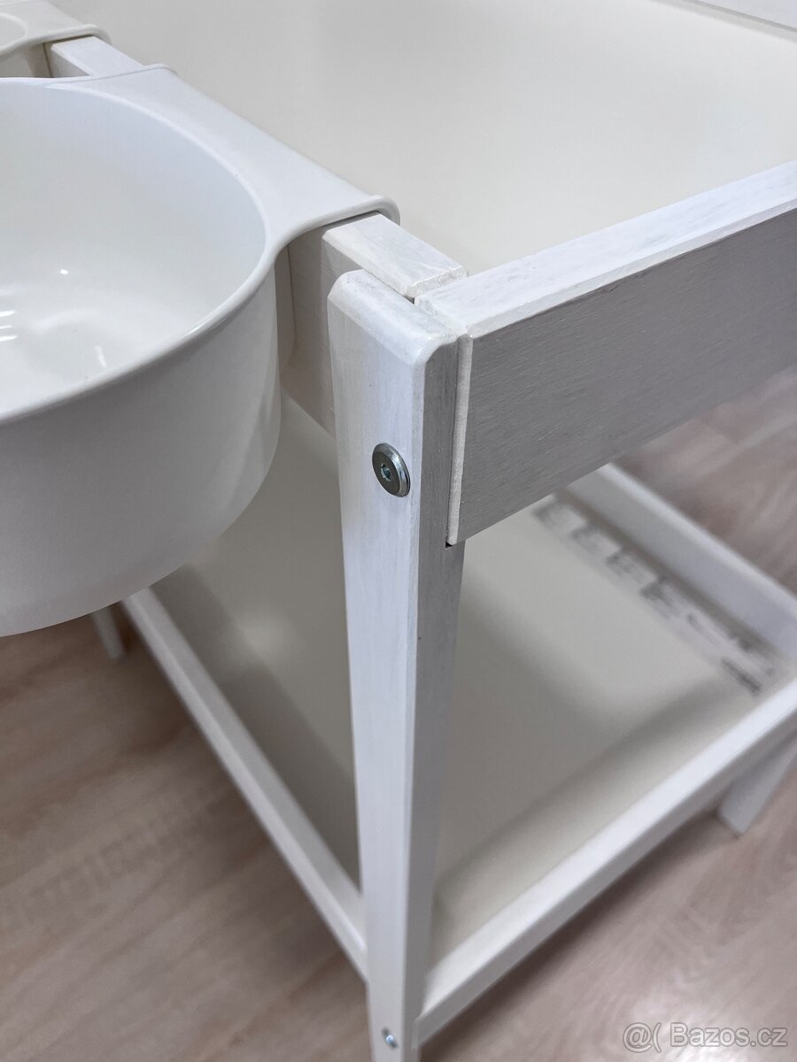 Přebalovaví pult - 3