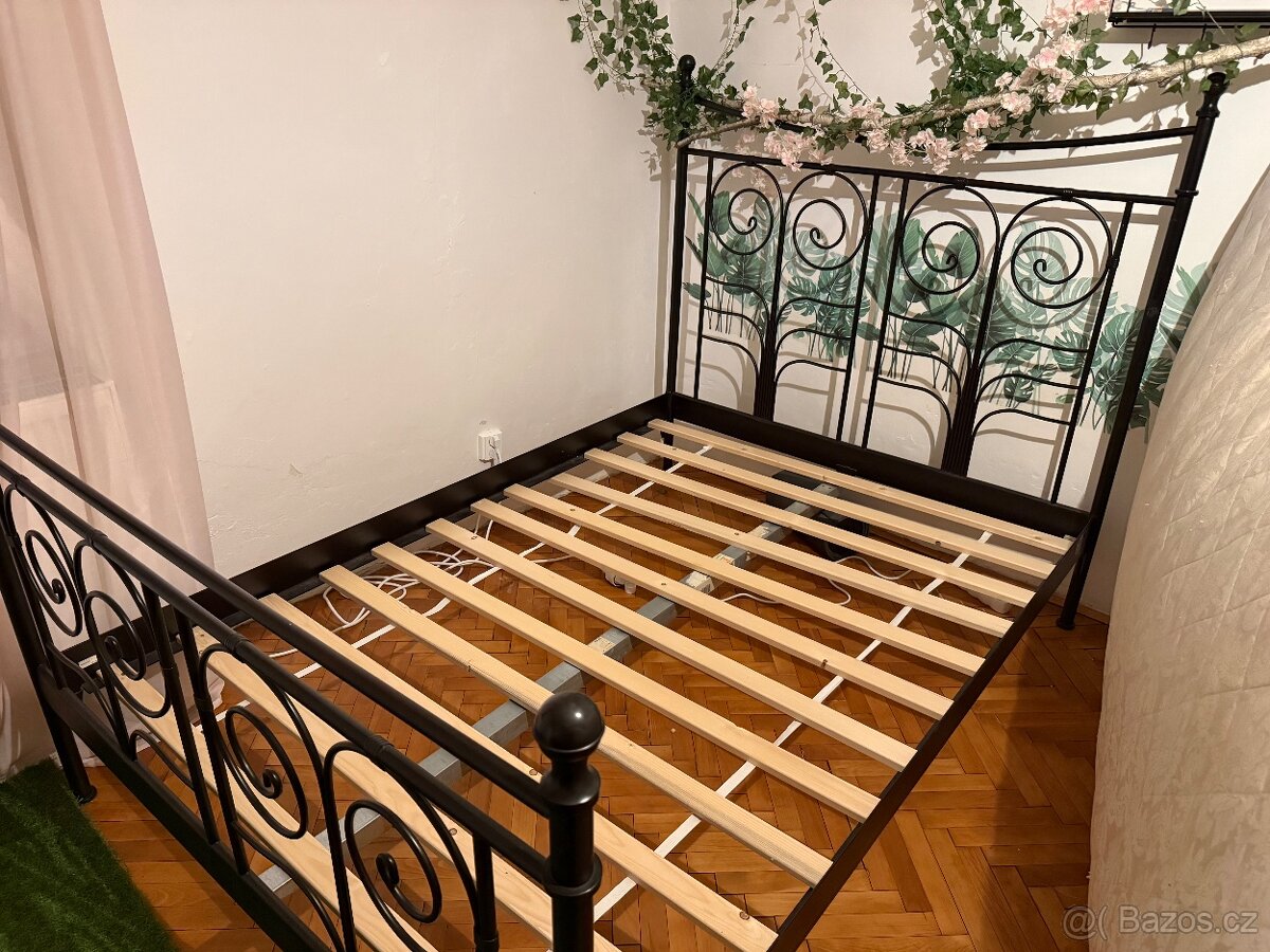 Kovová postel Ikea - 3