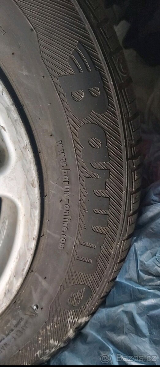 195/65 R15 81T - 3