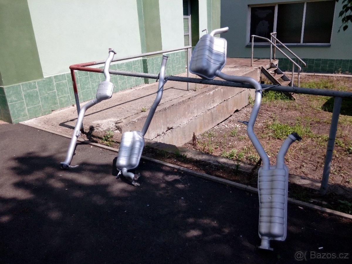 výfuk - 3
