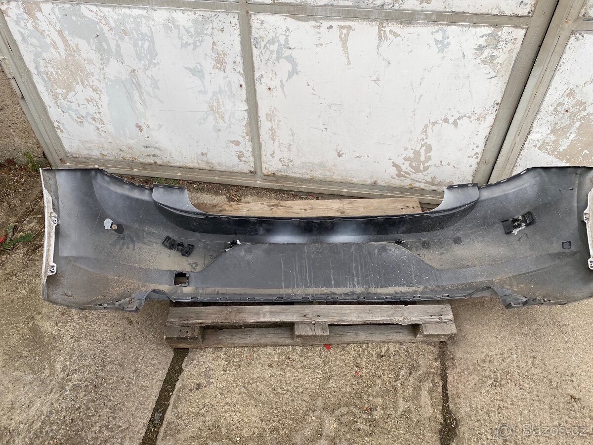 Vw Pollo nárazník - 3