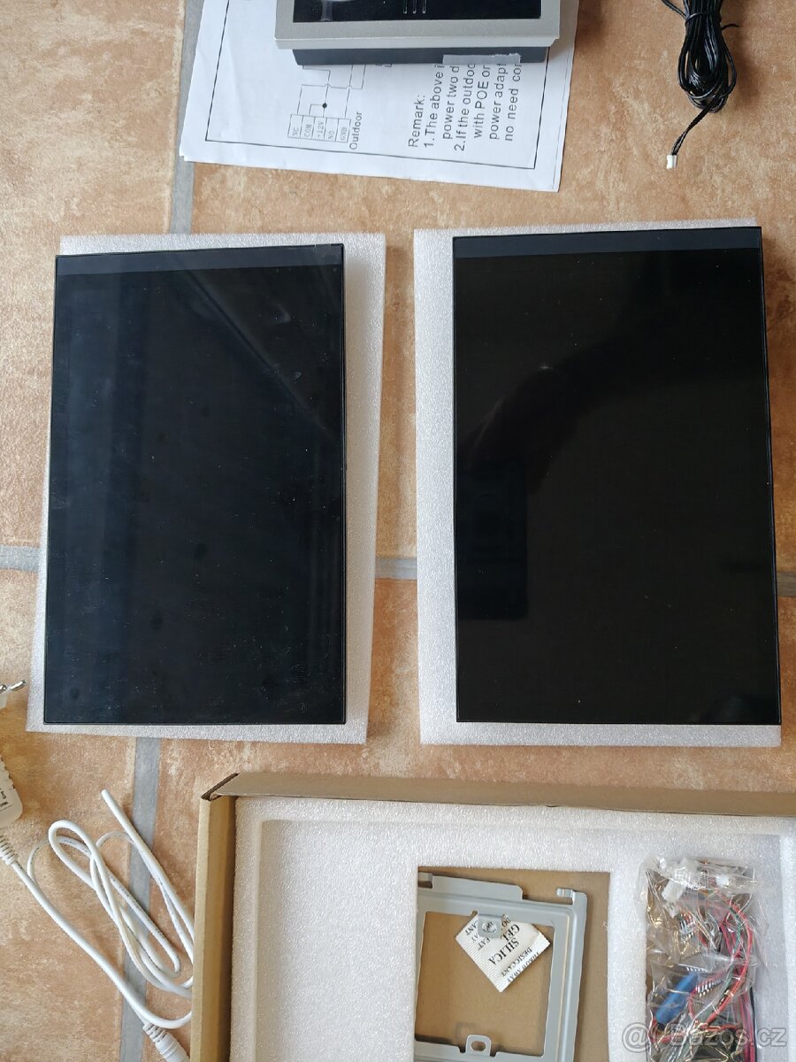 Videozvonek 2 monitory NOVÝ - 3