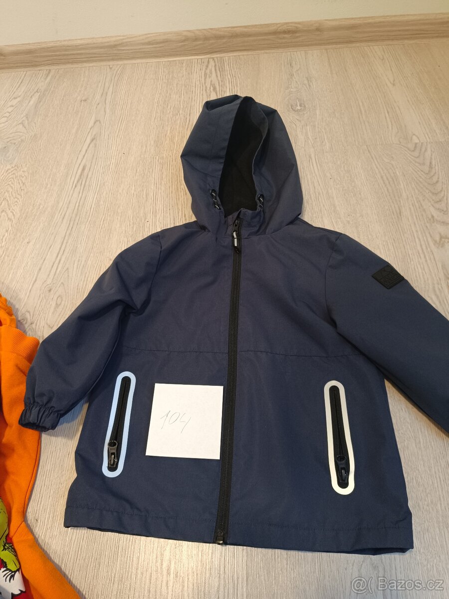 Oblečení a hračky - 3