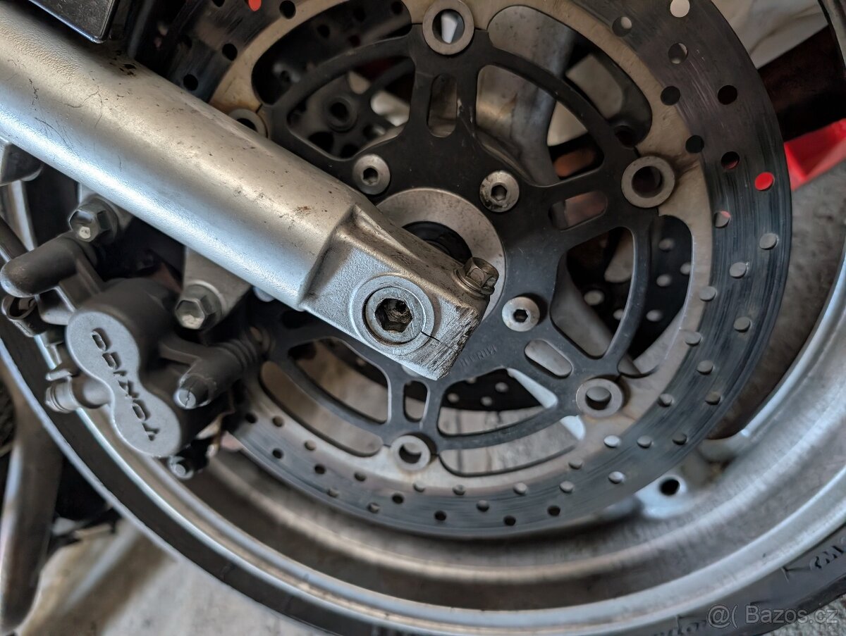SV650s po nehodě - 3