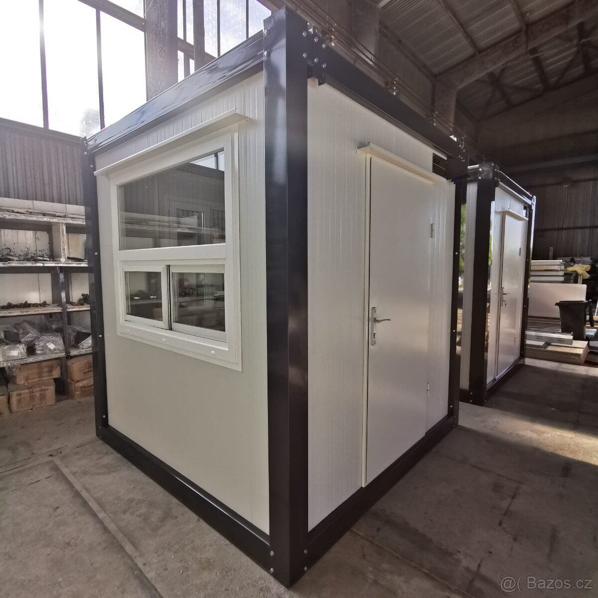 Kontejner PMP-K s výdejovým oknem 2,4 x 2,4 m - 3