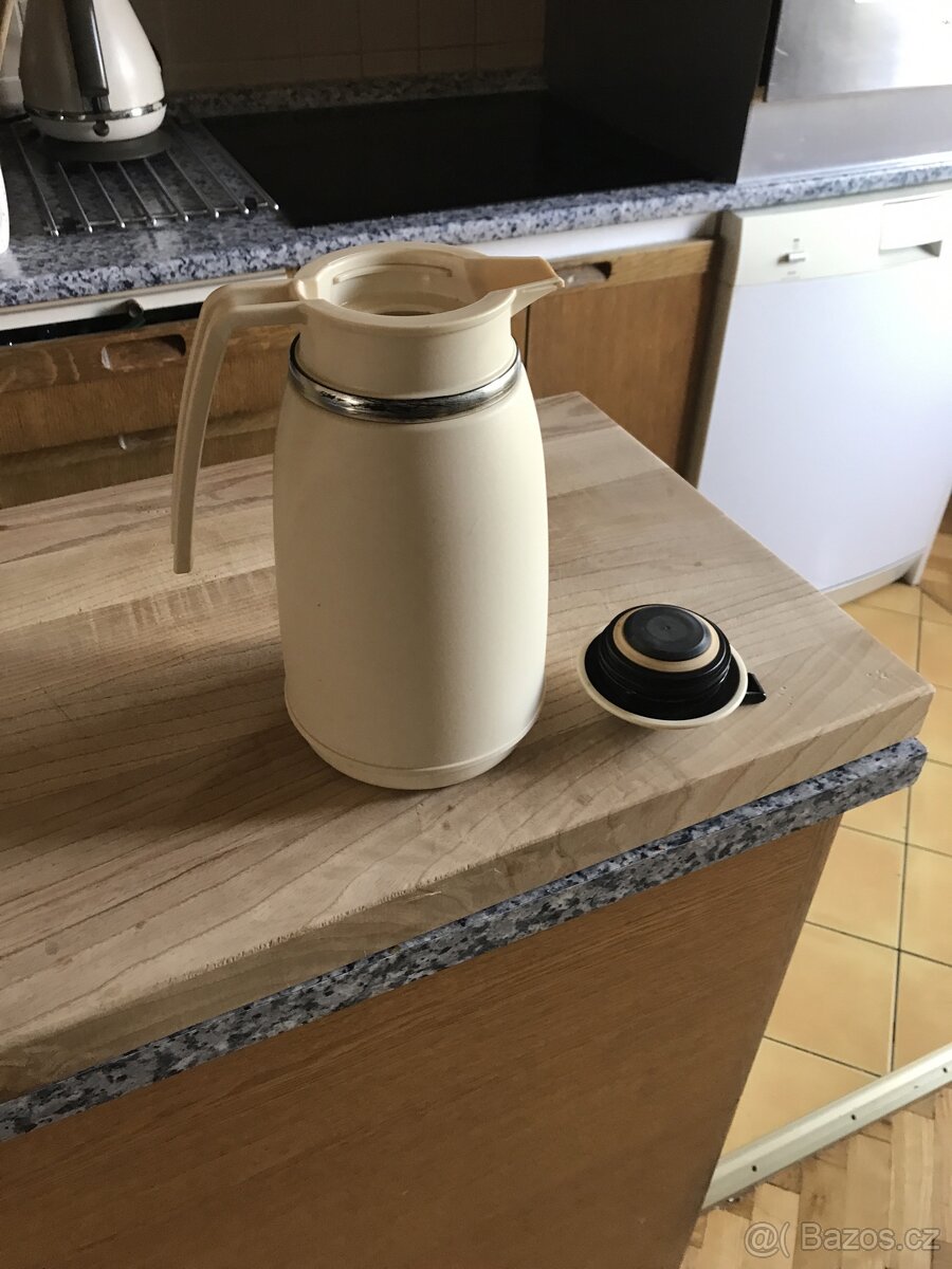 Termosk,hrnky,dzban,hlin. nádob,prk. na ryby, mosaz.květináč - 3