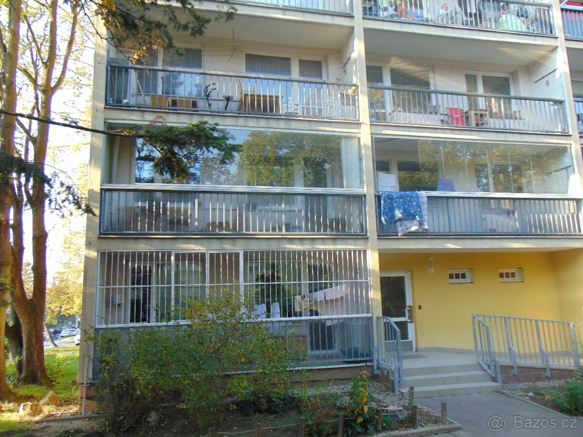 Prodej bytu 3+1, 64 m², Praha 9 – Střížkov - 3