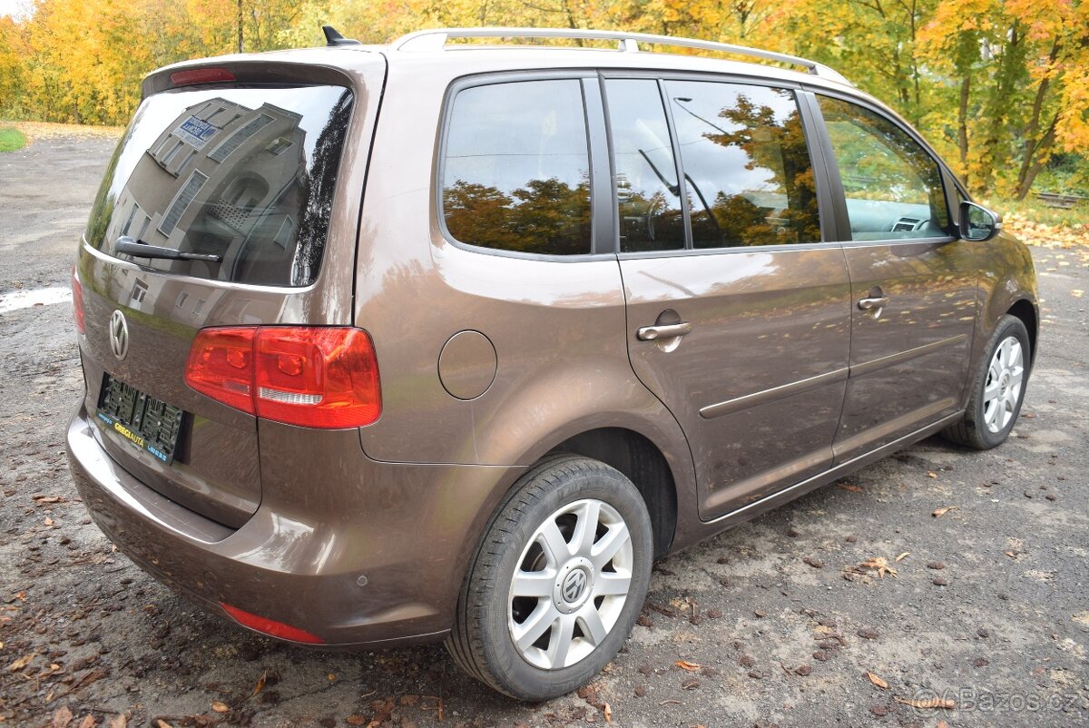 Volkswagen Touran 1,4TSi AUTOMAT LIFE,TOP STAV,1.MAJ - 3