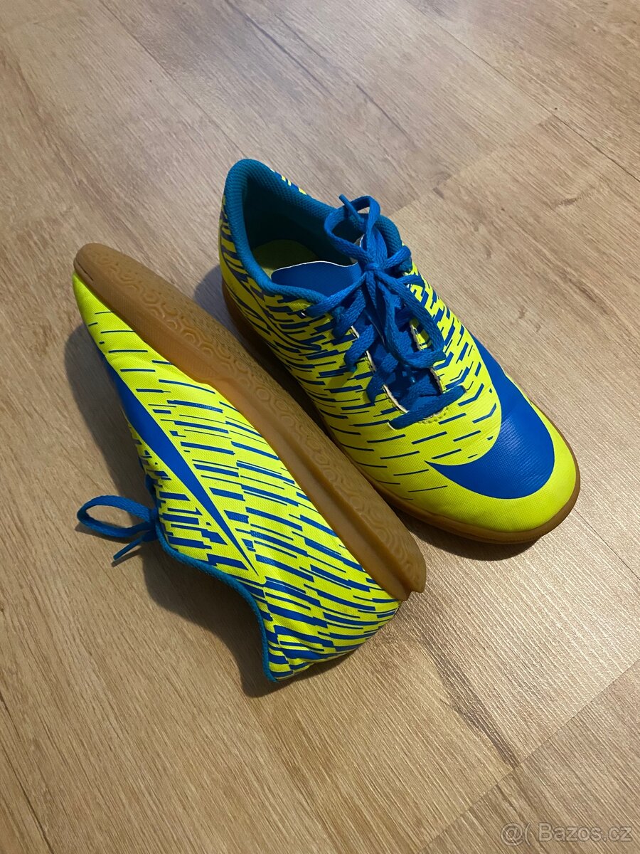 Prodám pánské/dětské sálové boty, velikost 37,5 - 3