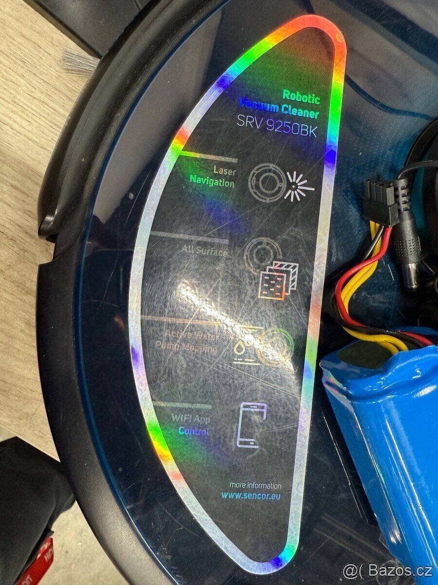 Robotický vysavač Sencor SRV 9250BK 2v1 NA DÍLY - 3