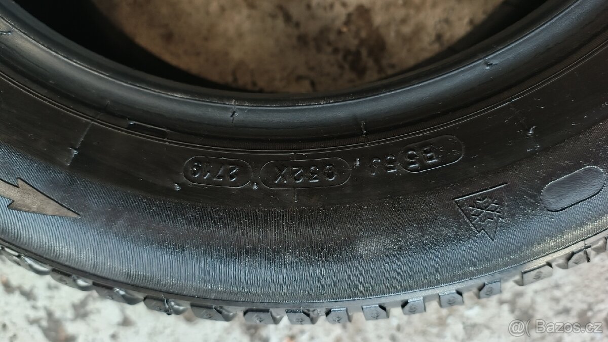 Zimní pneu 185/60 R15 - 3