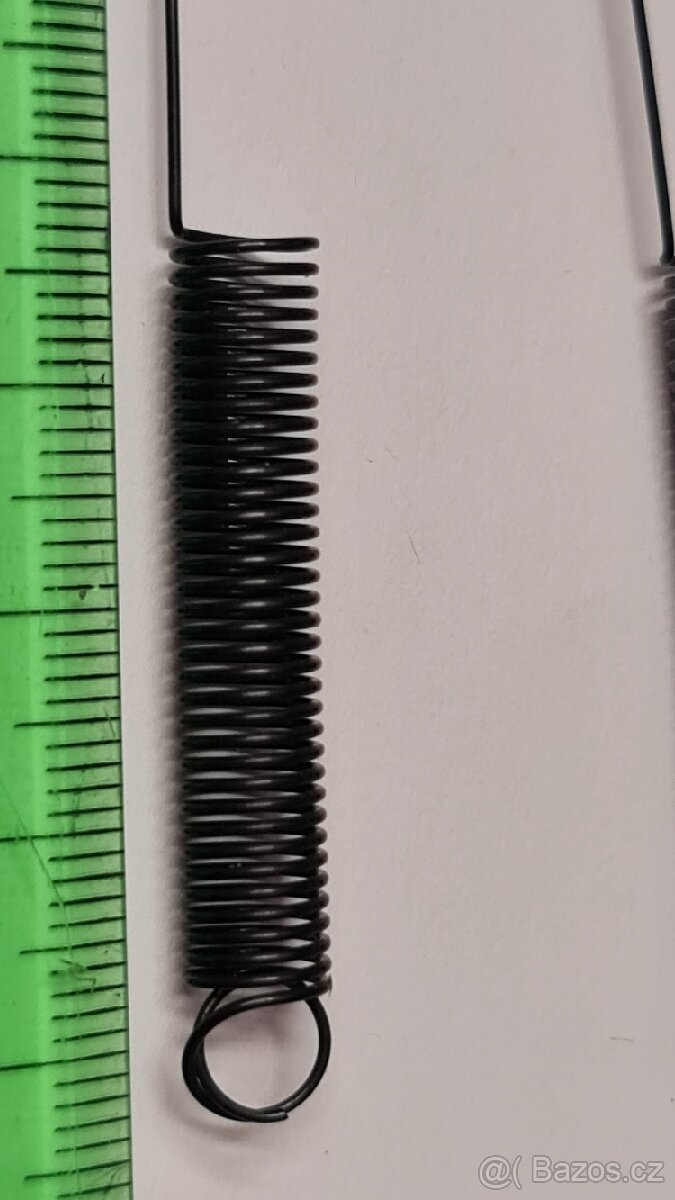 Pružina karburátoru Briggs, NOVÁ, vč.pošt. - 3