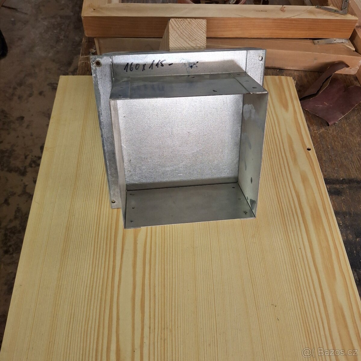 Plechový prostup. - 3