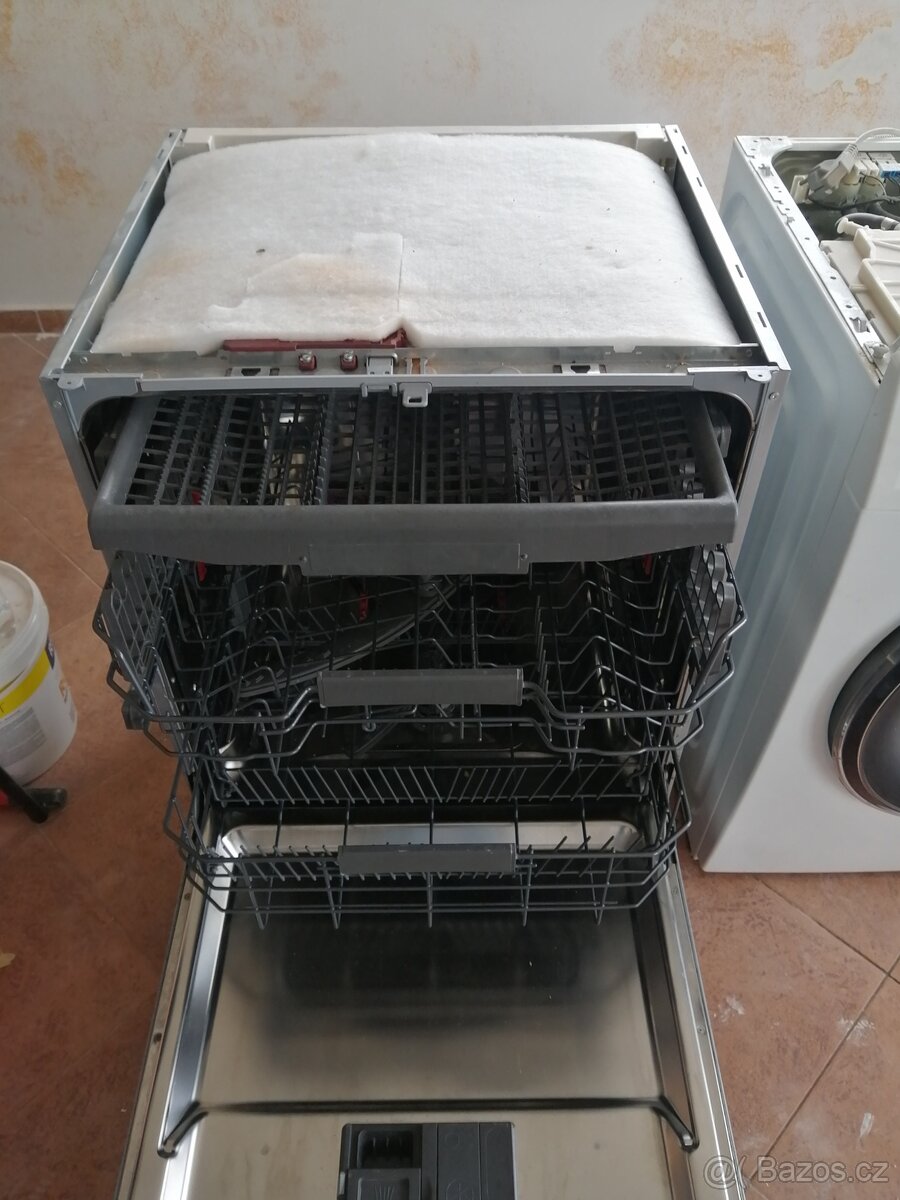 Myčka whirlpool 6 smysl rok 2023 - 3