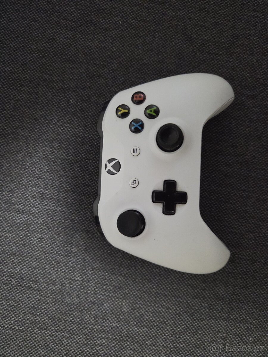 Xbox One S + ovladač - plně funkční - 3
