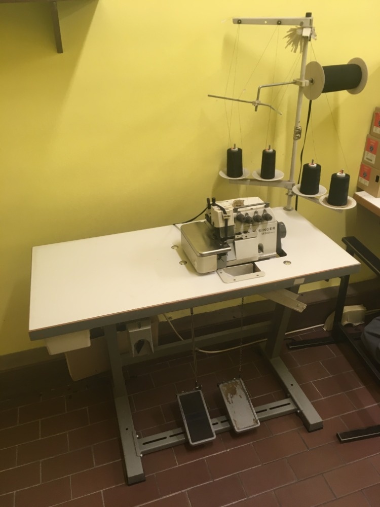 Průmyslový šicí stroj - 3