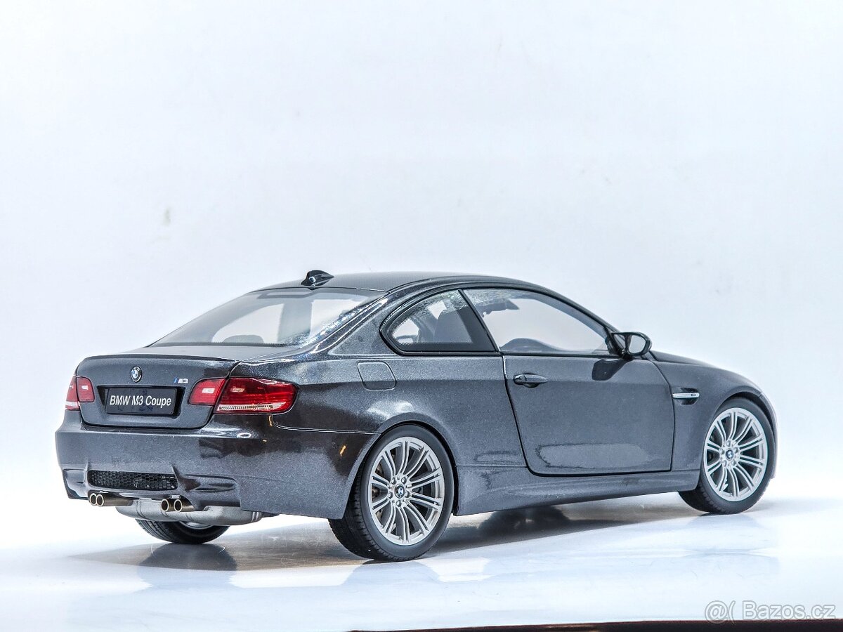 BMW E92 M3 1:18 Kyosho - 3