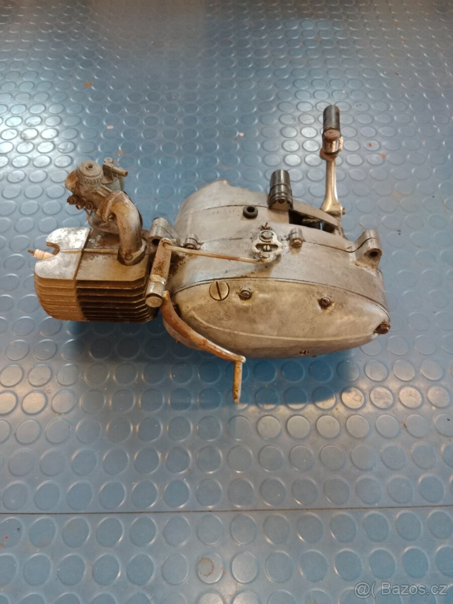 Motor pionýr - 3