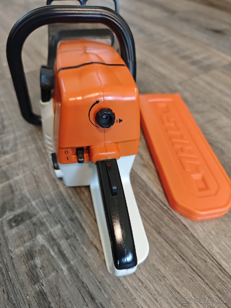Dětská motorová pila STIHL - 3